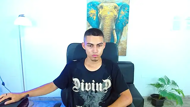 lucass 18 online show from 04/08/26, 08:20