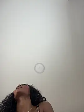 Snapshot of Ayra-starh chatting on 03/29/26, 07:58 Ayra-starh online show from 03/29/26, 07:58