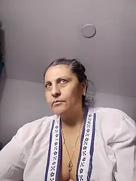 Merlyna Goldenss online show from 04/08/26, 04:45