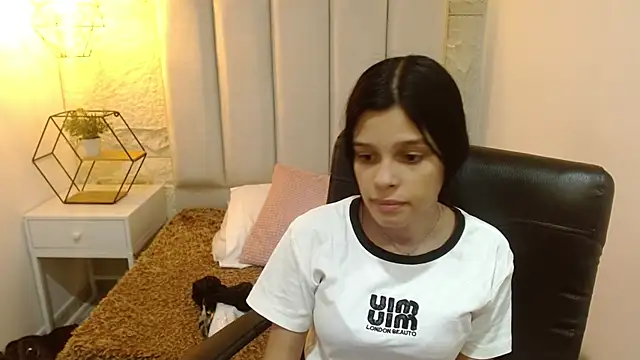 mia velvetk online show from 04/09/26, 07:41