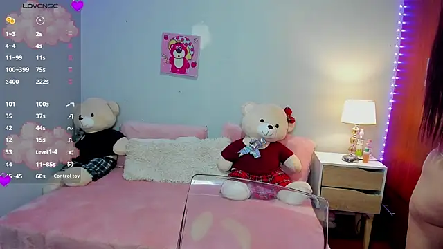 juaithpetite online show from 06/27/26, 12:04