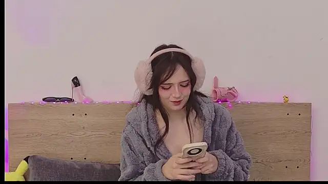 Sweet Alice S online show from 04/29/26, 09:46