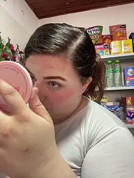 Snapshot of kitty__pinnk chatting on 04/07/26, 07:58 kitty pinnk online show from 04/07/26, 07:58