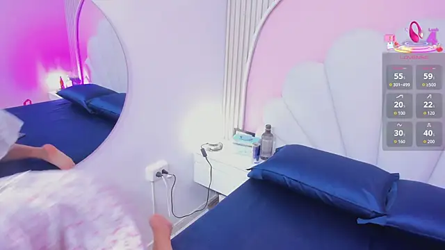 mia  poppy online show from 04/16/26, 03:29