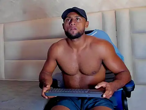 Snapshot of Dark_lennox chatting on 03/25/26, 11:00 Dark lennox online show from 03/25/26, 11:00