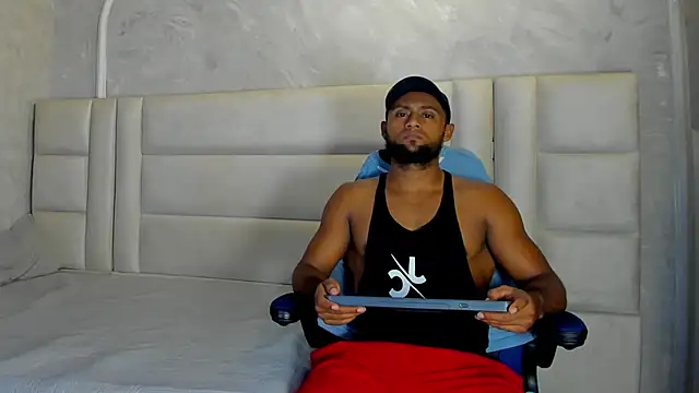 Snapshot of Dark_lennox chatting on 04/10/26, 02:06 Dark lennox online show from 04/10/26, 02:06