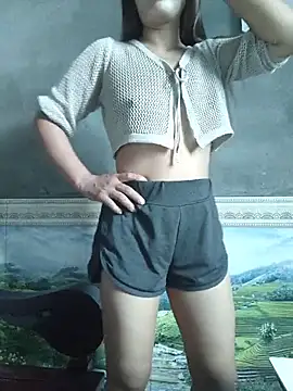 xinhxinh-cute online show from 05/17/26, 02:53