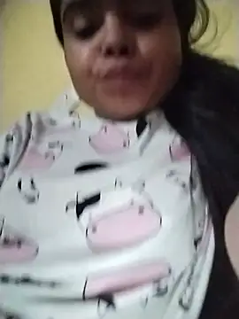 Snapshot of Princess_Kivara chatting on 06/02/26, 02:52 Princess Kivara online show from 06/02/26, 02:52