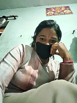 Hotmyfigure online show from 03/28/26, 09:42