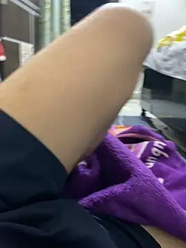 Snapshot of sweet_lollipop4 chatting on 04/12/26, 04:45 sweet lollipop4 online show from 04/12/26, 04:45