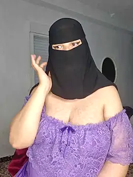 Snapshot of Big_as-big chatting on 04/08/26, 07:36 Big as-big online show from 04/08/26, 07:36