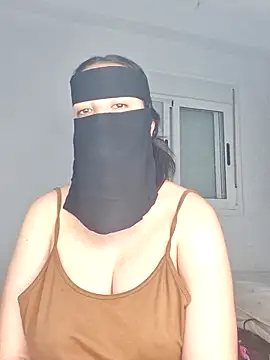 Snapshot of Big_as-big chatting on 04/13/26, 07:30 Big as-big online show from 04/13/26, 07:30