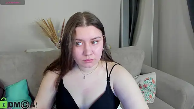 Maya Raay online show from 04/04/26, 01:15