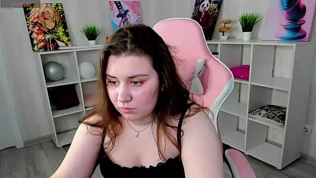 Maya Raay online show from 04/06/26, 05:41