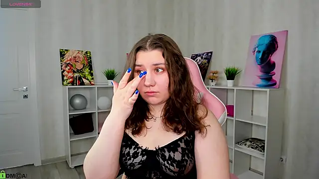 Maya Raay online show from 04/07/26, 01:06