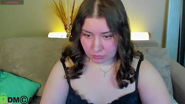 Maya Raay online show from 04/10/26, 01:11