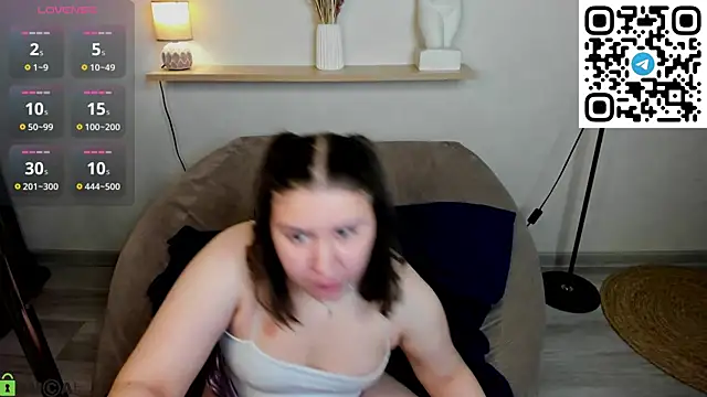 Maya Raay online show from 05/24/26, 12:59