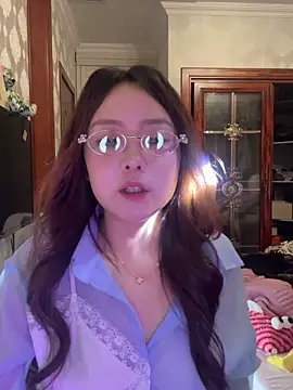 Snapshot of thelittlexx chatting on 04/03/26, 10:35 thelittlexx online show from 04/03/26, 10:35