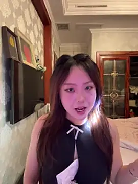 Snapshot of thelittlexx chatting on 04/12/26, 12:21 thelittlexx online show from 04/12/26, 12:21