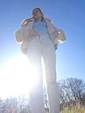 Snapshot of SlimBellaOfficial chatting on 04/09/26, 03:06 SlimBellaOfficial online show from 04/09/26, 03:06