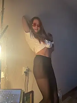 MaryMathews online show from 04/04/26, 01:41