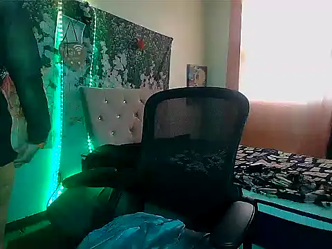 Fetishjoiqueen online show from 04/03/26, 09:13