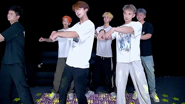 Snapshot of Gayboy-000001 chatting on 04/06/26, 12:17 Gayboy-000001 online show from 04/06/26, 12:17