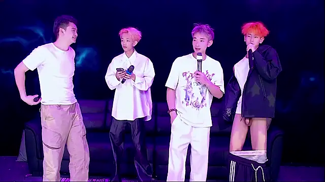 Snapshot of Gayboy-000001 chatting on 04/16/26, 12:28 Gayboy-000001 online show from 04/16/26, 12:28