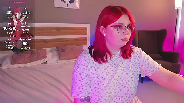 Snapshot of Alice_Kitagawa chatting on 04/12/26, 11:15 Alice Kitagawa online show from 04/12/26, 11:15