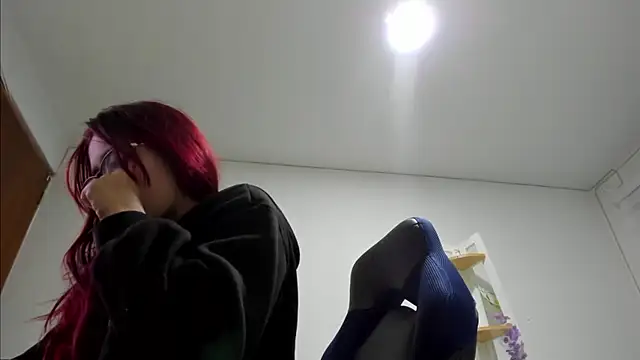 Sara Red X online show from 03/30/26, 07:31