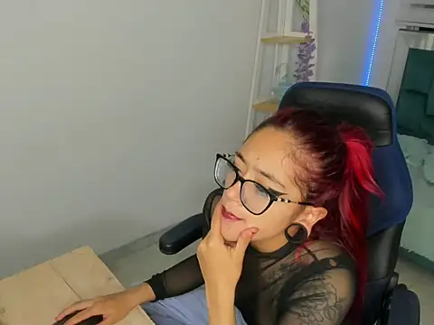 Sara Red X online show from 04/09/26, 06:19