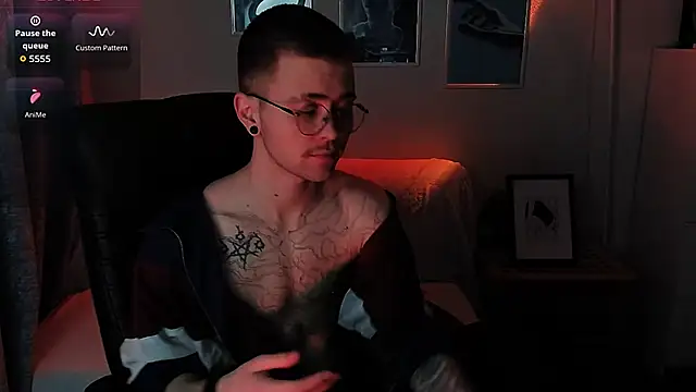 Thomas Norton online show from 04/09/26, 08:36