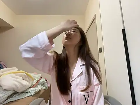 tutu512 online show from 04/02/26, 12:25