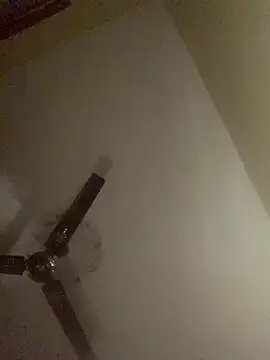 Mazekueen online show from 04/15/26, 09:04