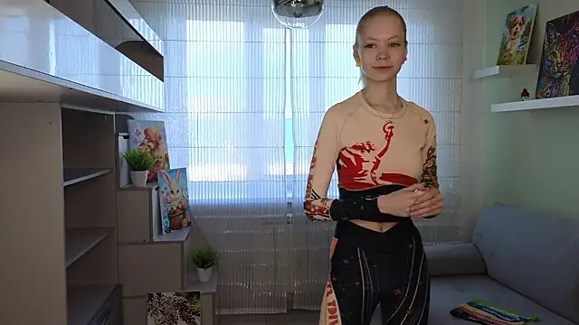 TulaHilst online show from 03/30/26, 05:30