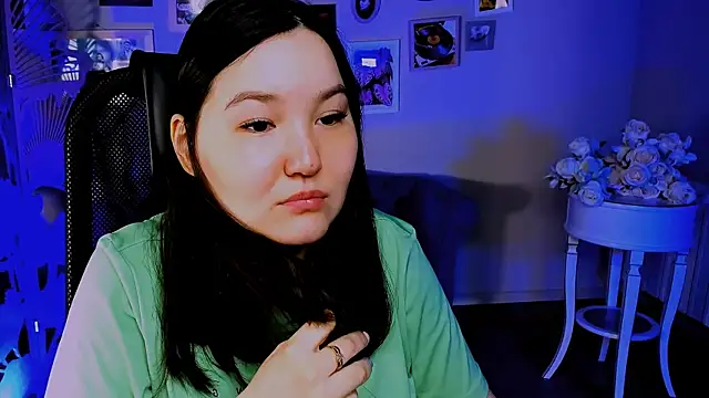 CamilaMartiez online show from 04/15/26, 01:51