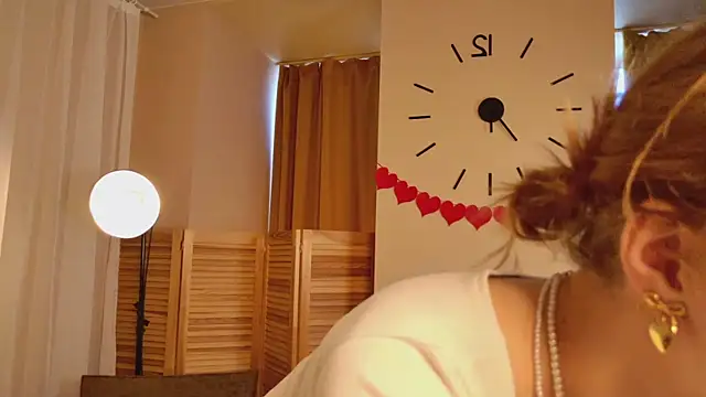 Snapshot of miraiakik chatting on 04/08/26, 10:37 miraiakik online show from 04/08/26, 10:37