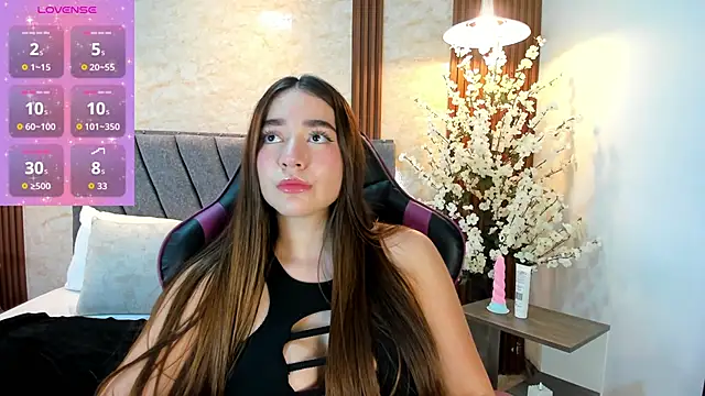 Snapshot of Anissa_m_ chatting on 04/10/26, 06:45 Anissa m online show from 04/10/26, 06:45