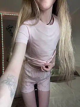 AvaTayloor online show from 04/02/26, 04:32