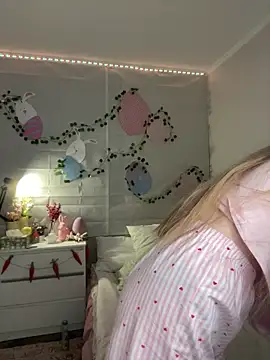 AvaTayloor online show from 04/03/26, 06:33