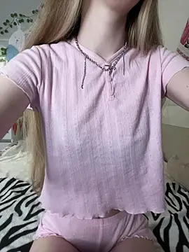 AvaTayloor online show from 04/06/26, 01:03