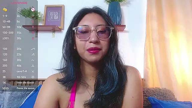 Violet 2003 online show from 07/14/26, 02:56