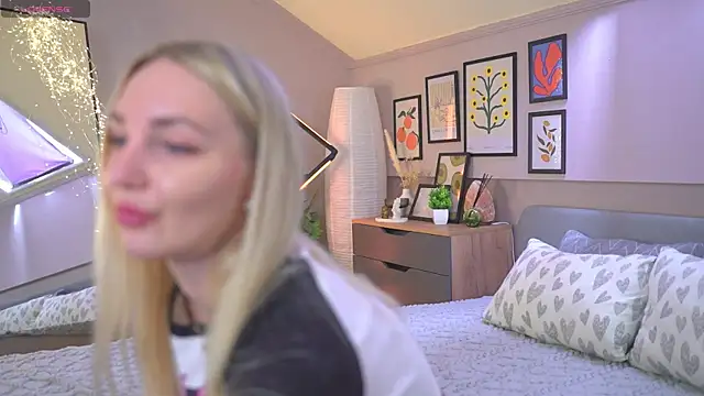 Sweety Becky online show from 04/13/26, 08:09