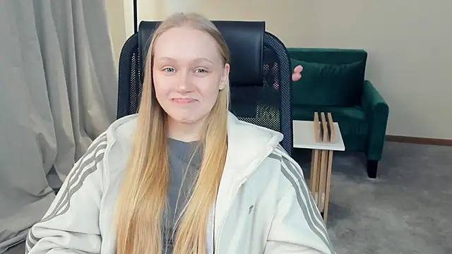 VestaBowmer online show from 03/31/26, 09:32