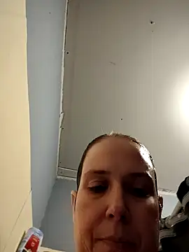 023thickandjuicy07 online show from 04/05/26, 03:04