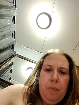 023thickandjuicy07 online show from 04/12/26, 02:27