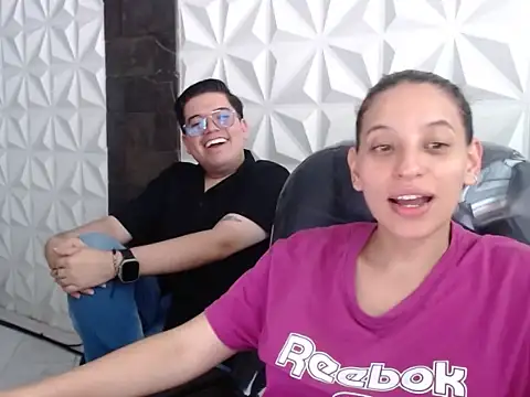 Julia Bliss online show from 05/20/26, 05:08