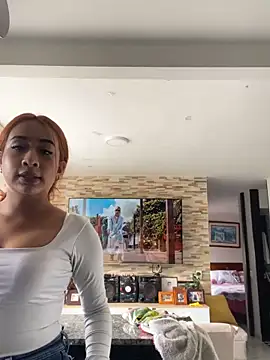 Snapshot of gretchen_1998 chatting on 04/06/26, 06:42 gretchen 1998 online show from 04/06/26, 06:42