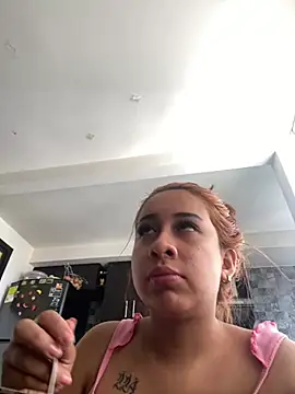 Snapshot of gretchen_1998 chatting on 04/09/26, 02:33 gretchen 1998 online show from 04/09/26, 02:33