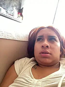 Snapshot of gretchen_1998 chatting on 04/10/26, 02:44 gretchen 1998 online show from 04/10/26, 02:44